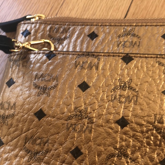 MCM Gold Leather Crossbody NWT - Picture 8 of 10